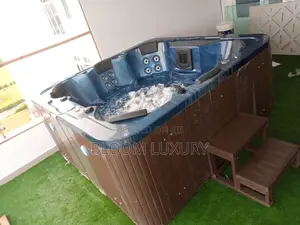 Spa Outdoor Message Jacuzzi Bathtub