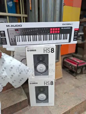 HS 8 Yamaha Studio Monitor Speaker
