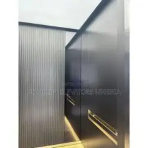 Mild Steel Commercial Lift for Office Mall