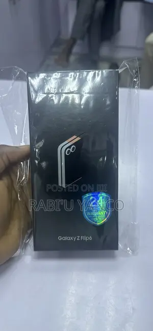 New Samsung Galaxy Z Flip6 256 GB Silver