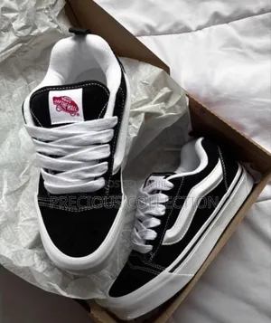 Unisex Vans Lace Up Sneakers