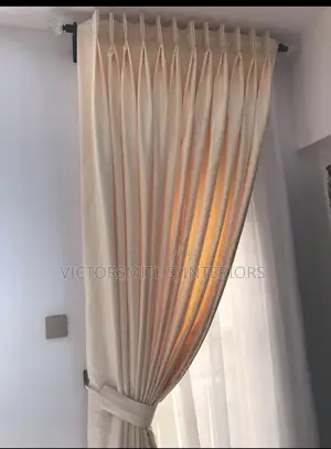 Luxury Curtains Drep With Full Head Bold For Bedding