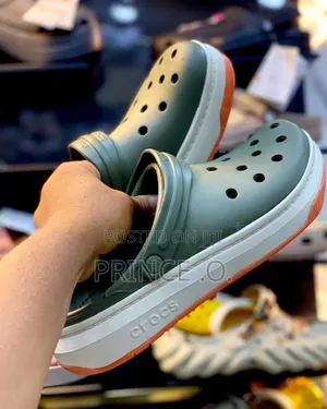 High Quality Unisex Crocs