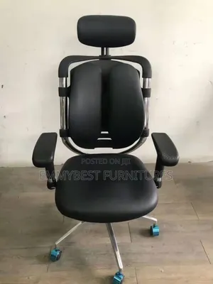Quality Reclining Chair With Adjustable Hand.