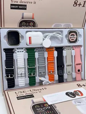 Use-Ultra19 Smart Watch 11in1 Amoled Display, Earpod,8 Strap