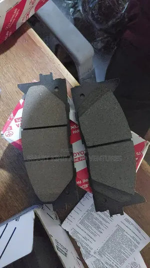 Front Brake Pad for Toyota Highlander 2015