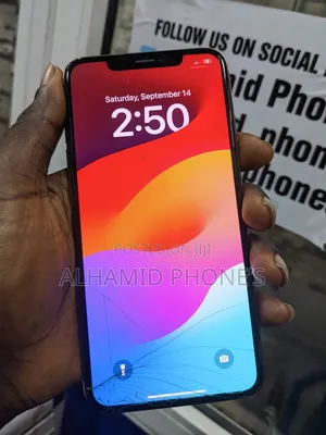 Apple iPhone XS Max 64 GB White