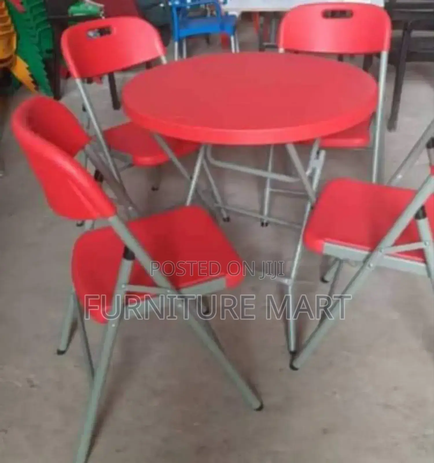 Round Plastic Table