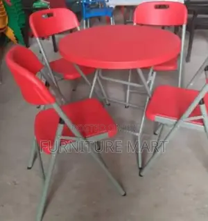 Round Plastic Table