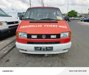 Volkswagen Transporter 2004 Red