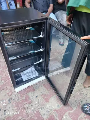 Hisense Original Showcase Chiller With 2years Warranty 91cl