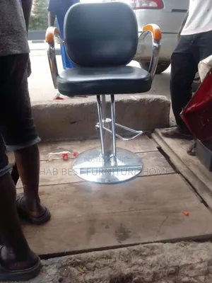 Standard Barbing Chair