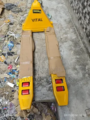 Pallet Truck 3 Tons.