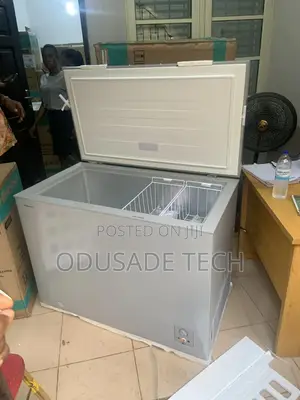 Freezetech Hisense REF 390SH 300litres Chest Freezer