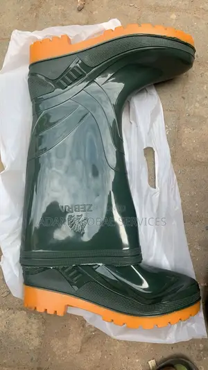 Rain Boot / Water Resistance