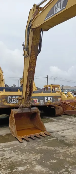 Escavator Cat 330bl