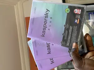 French Kaspersky Internet Security Plus 4 Devices