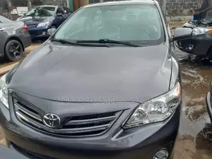 Toyota Corolla 2013 Gray