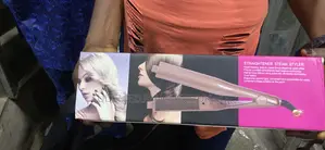 STRAIGHTENER (Steam Styler)