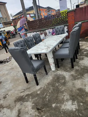 Quality 8 Seaters Dining Set.