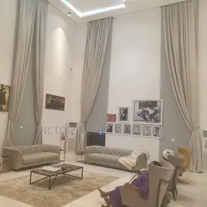 Luxury High Length Curtains Drep With Roller Blinds