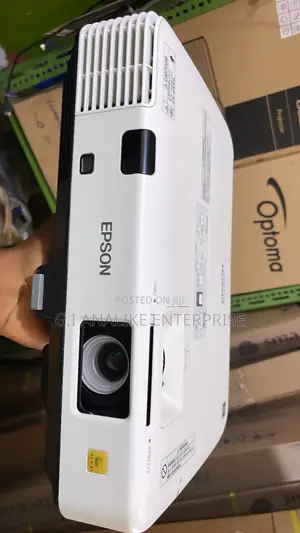 Epson EB-1965 Projector