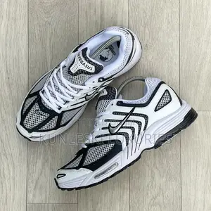 Original Nike Air Pegasus 2K5 White Sneakers