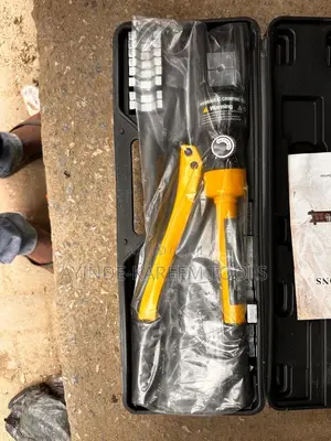 Hydraulic Crimping Tool (YQ-300)