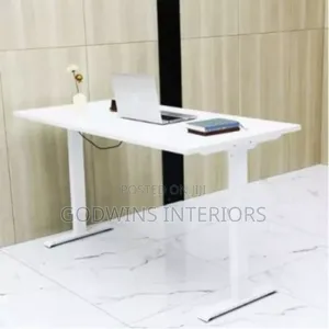 Adjustable Height Desk - 1.4 Meters