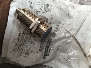 Telemecanique Proximity Sensor XS130BLPAM12