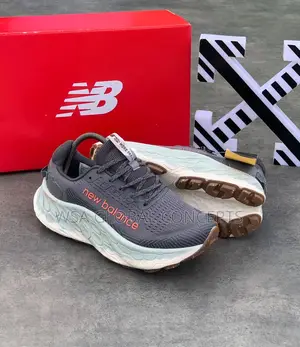 New Balance Fresh Foam More Trail V3 Interstellar Sneakers