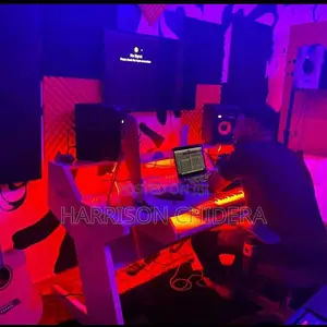 Studio Table