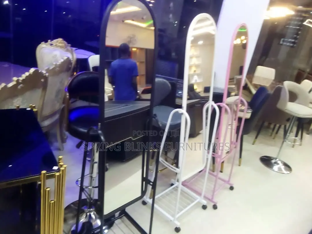 Quality Dresses Mirror