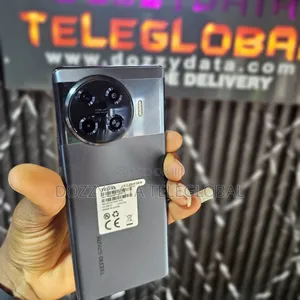 Tecno Spark 20 Pro Plus 256 GB Black