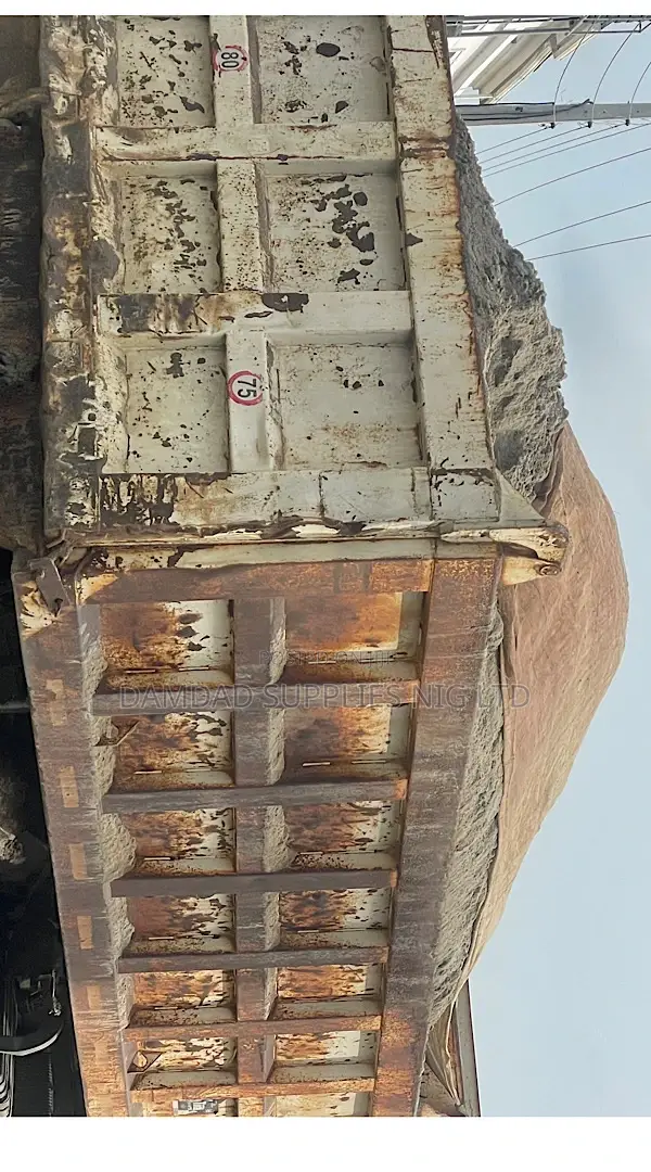 30 Tons Sharp Sand