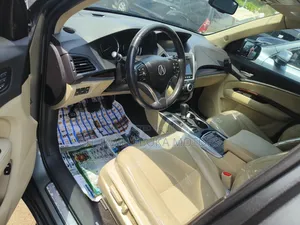 Acura MDX Advance and Entertainment Packages 4dr SUV (3.5L 6cyl 6A)