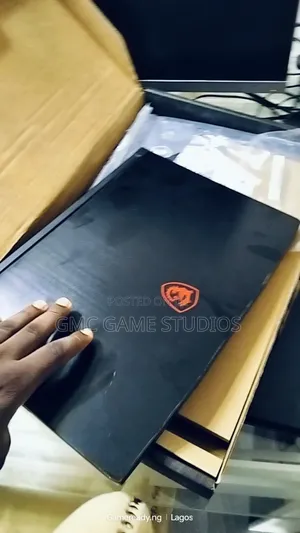 Laptop MSI GF63 8GB Intel Core I5 HDD+SSD 256GB
