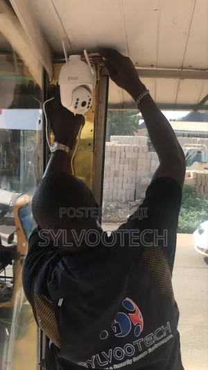 SYLVOOTECH Solar Camera Installation