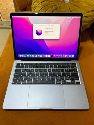 Laptop Apple MacBook Pro 2022 M2 16GB Apple M2 SSD 512GB