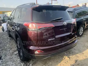 Toyota RAV4 LE AWD (2.5L 4cyl 6A) 2016 Red