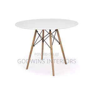 Luxury Bentwood Round Table