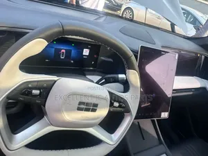 New Geely Emgrand X7 2024 Black