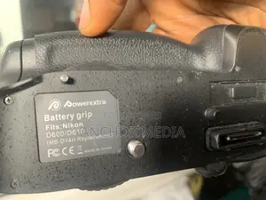 Uk Used Battery Grip for Nikon D610