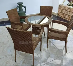 AZ Aimless Chair and Table