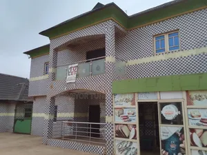 Big Hall Along Igbo- Olomu Ishawo Rf