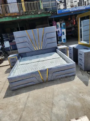 Light Grey Six by Six Standard Bed Set
