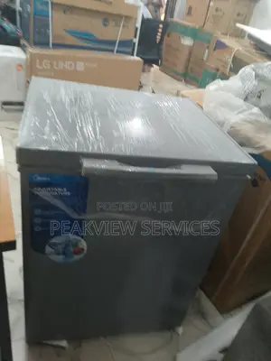 Premium Midea Chest Freezer 150L Hs-186cn