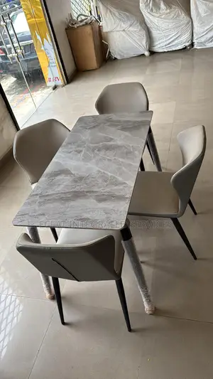 Portable Dining Set of 4siters