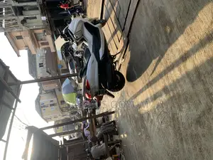 Yamaha Majesty 2012 White