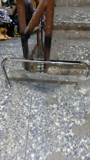 2feets Wide Silver U Shaped Wall Hanger
